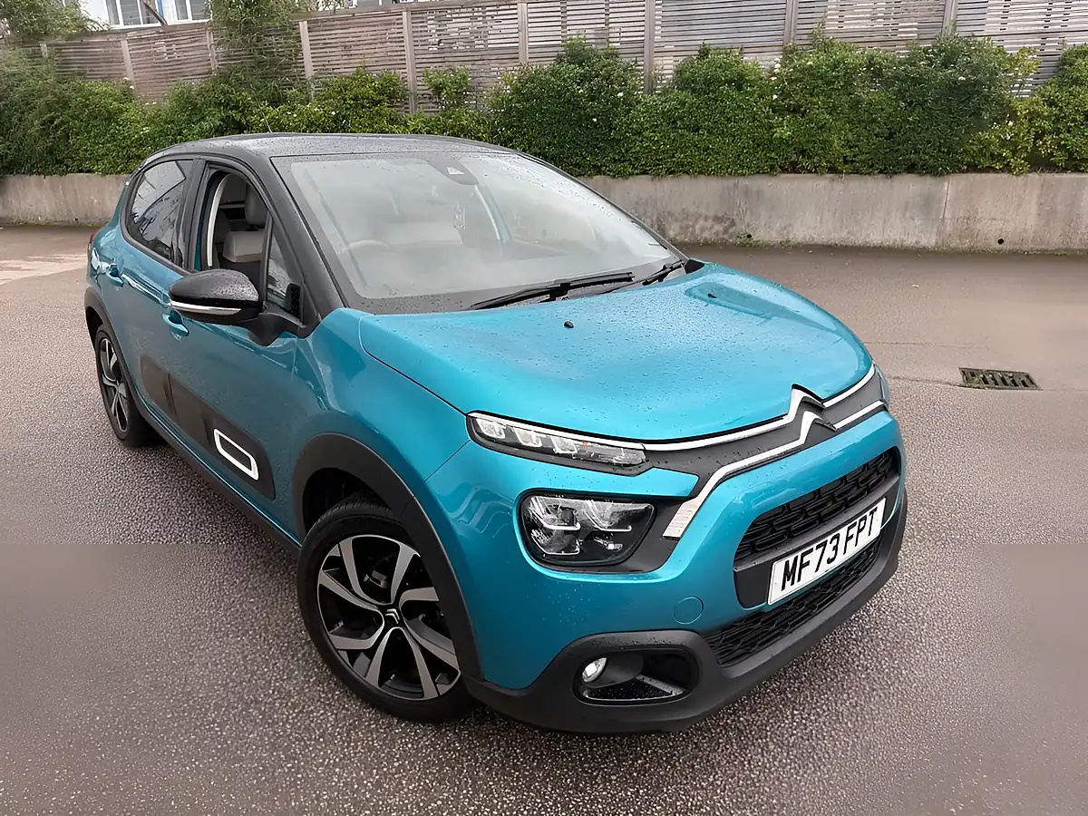 Used 2023 Citroen C3 Max Blue - Interior and Exterior details 10