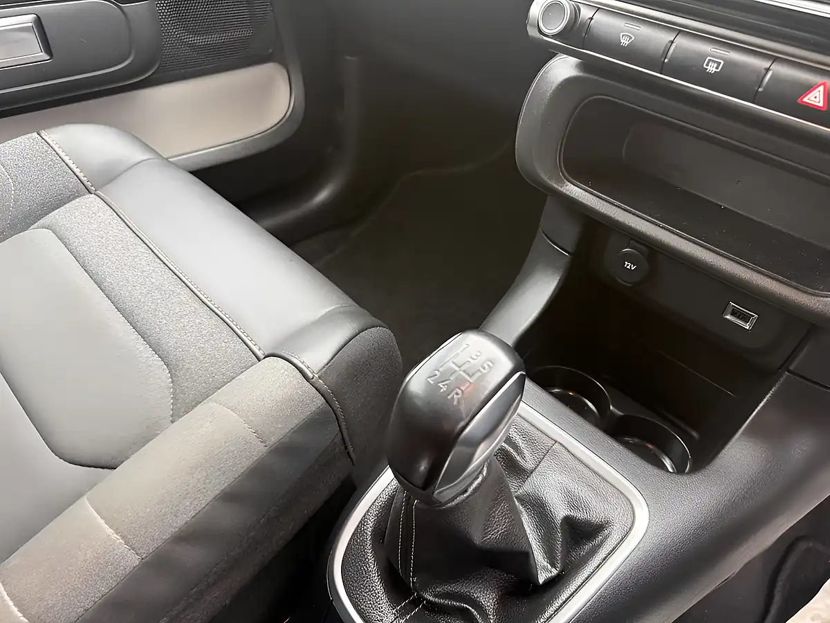 Used 2023 Citroen C3 Max Blue - Interior and Exterior details 17