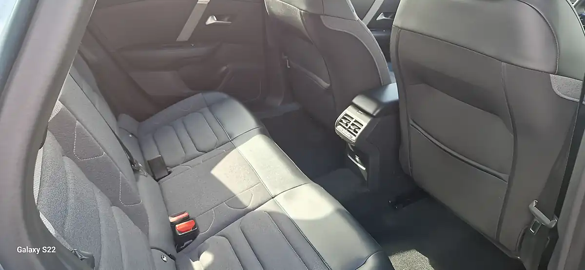 Used 2023 Citroen C4 Sense Plus Blue - Interior and Exterior details 20