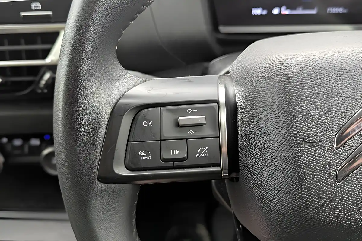 Used 2023 Citroen C4 Sense White - Interior and Exterior details 14
