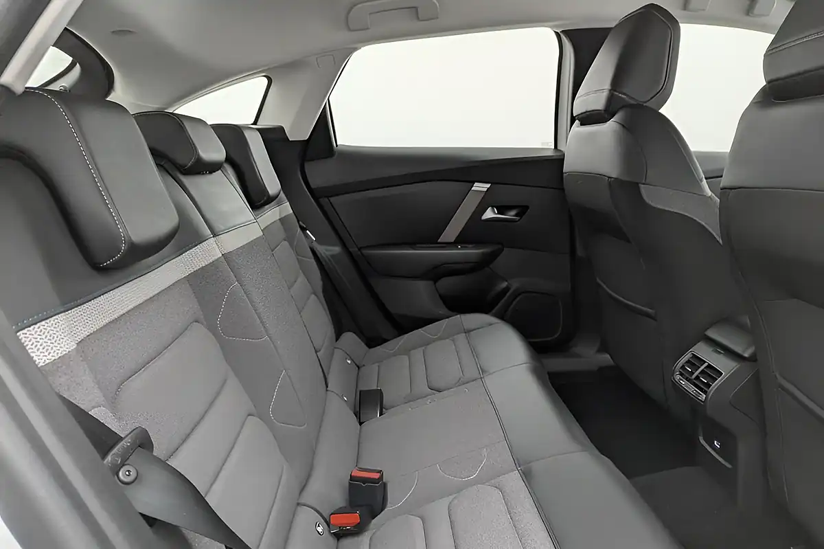 Used 2023 Citroen C4 Sense White - Interior and Exterior details 10