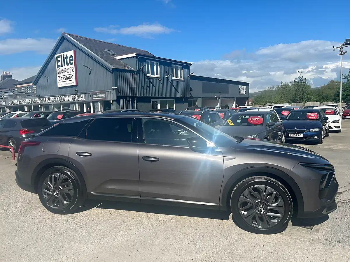 Used 2023 Citroen C5 X Shine Grey - Interior and Exterior details 2