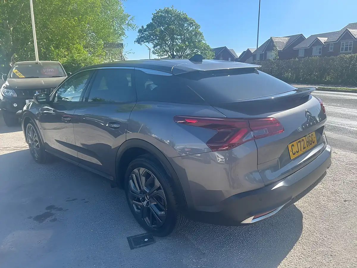 Used 2023 Citroen C5 X Shine Grey - Interior and Exterior details 9