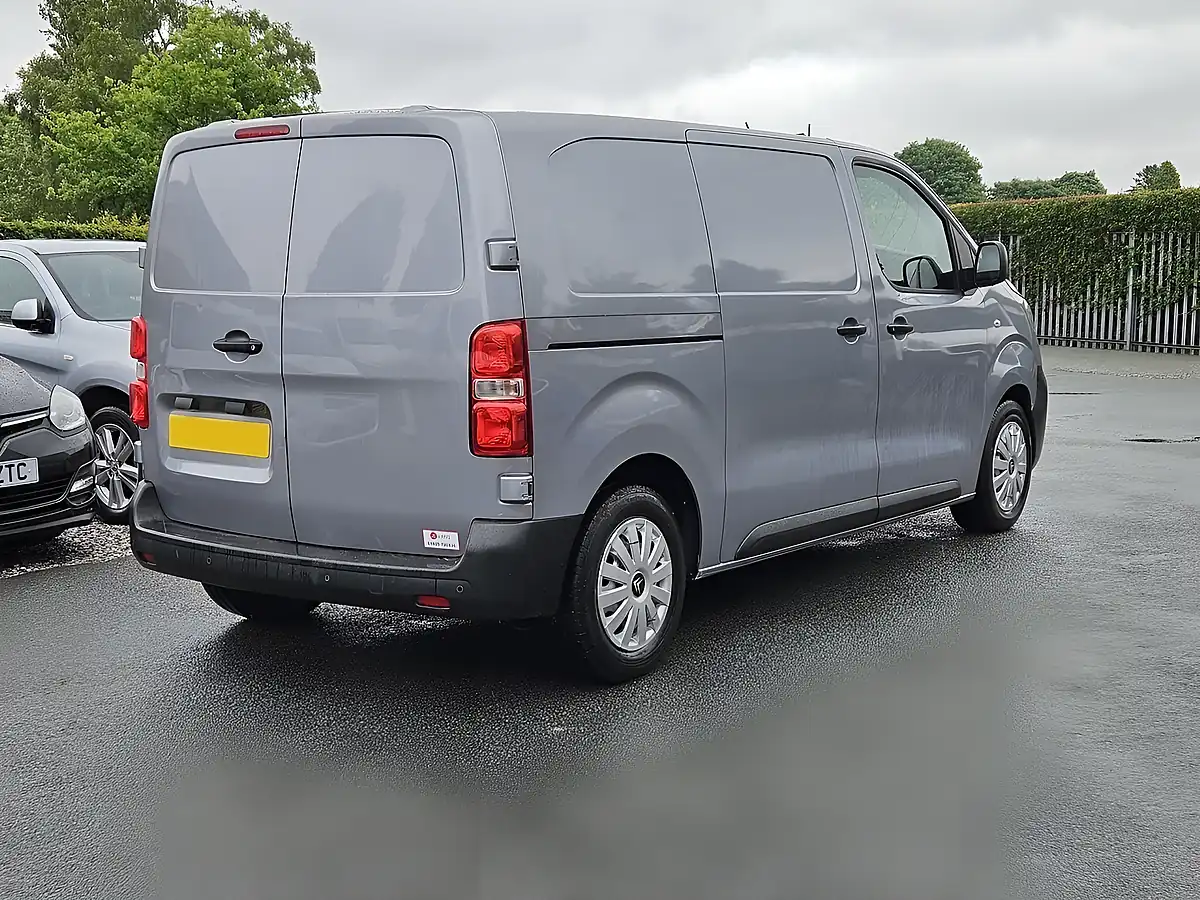 Used 2023 Citroen Dispatch Enterprise Edition M Cumulus Grey - Metallic - Interior and Exterior details 11