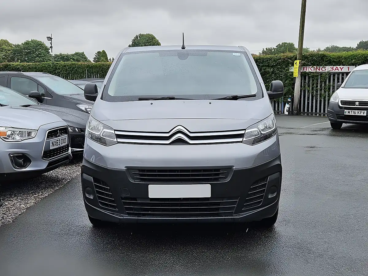 Used 2023 Citroen Dispatch Enterprise Edition M Cumulus Grey - Metallic - Interior and Exterior details 13