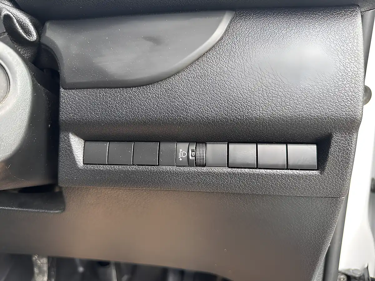 Used 2023 Citroen Dispatch Enterprise Edition M Platinum Grey - Metallic - Interior and Exterior details 19