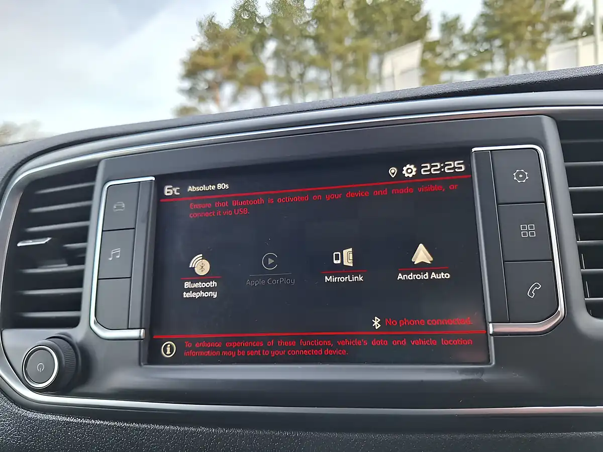 Used 2023 Citroen Dispatch Enterprise Edition M White - Interior and Exterior details 14