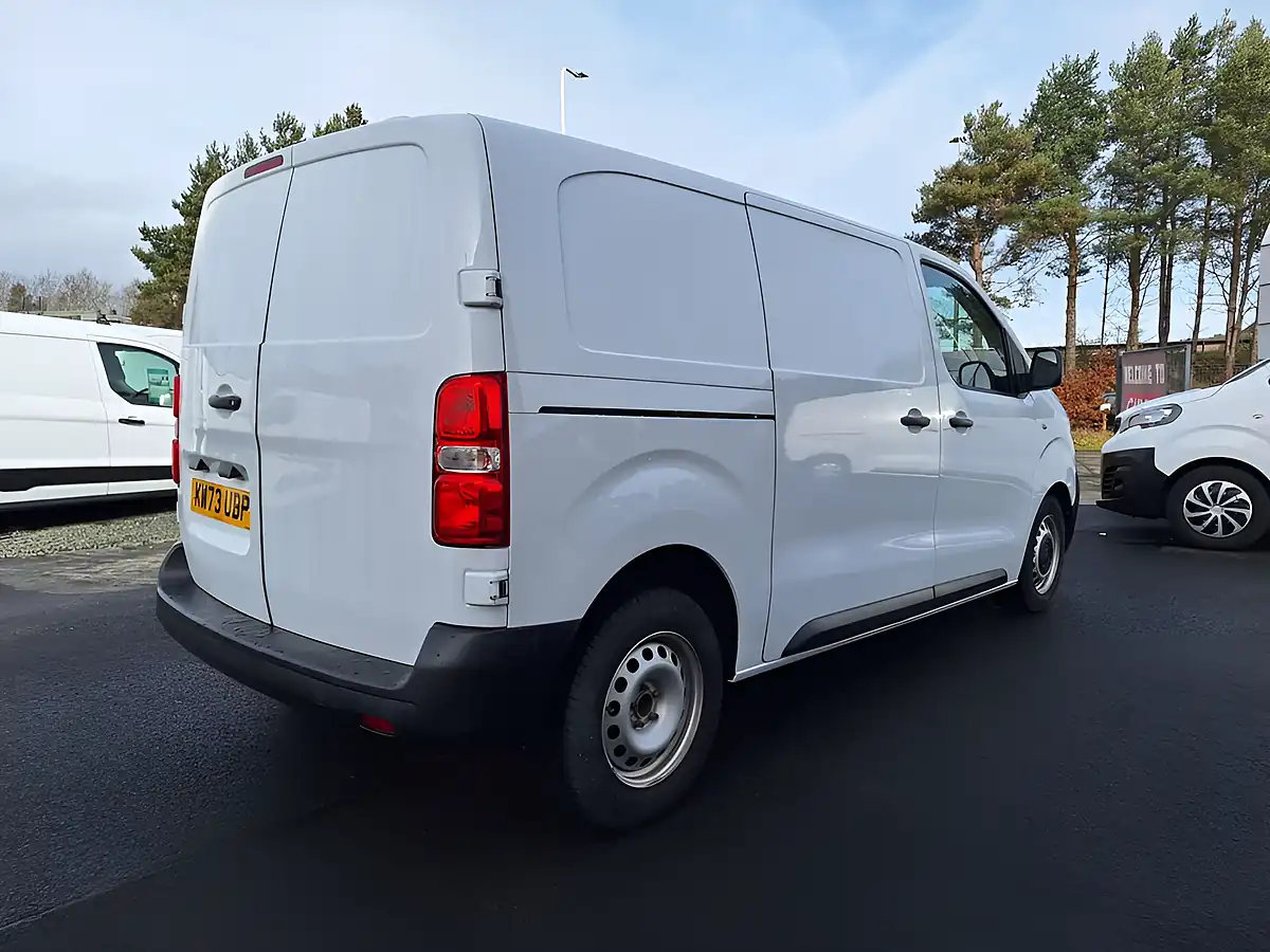 Used 2023 Citroen Dispatch Enterprise Edition M White - Interior and Exterior details 3