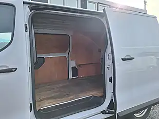 Used 2023 Citroen Dispatch Enterprise Edition M White - Interior and Exterior details 9