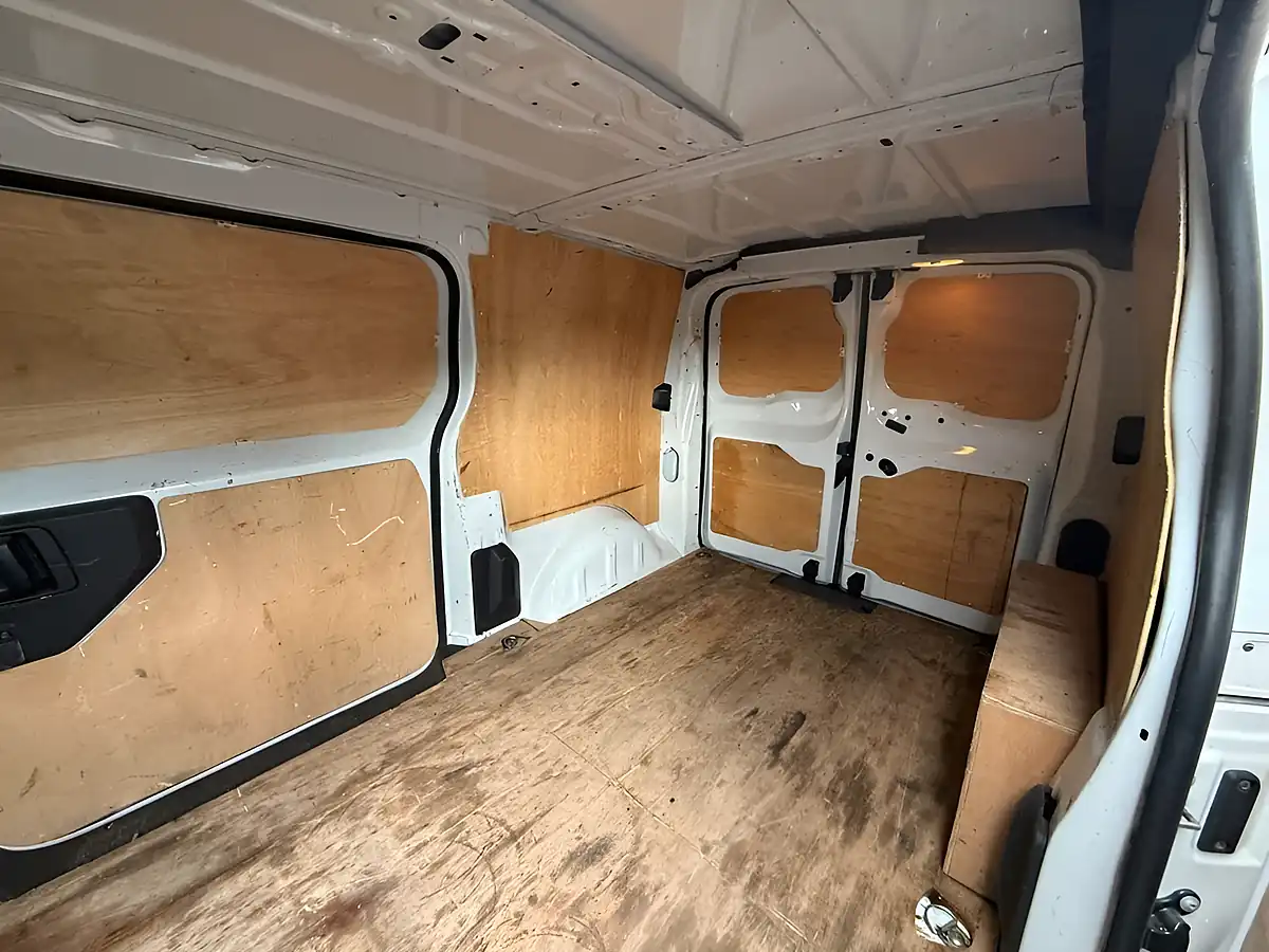 Used 2023 Citroen Dispatch Enterprise Edition M White - Interior and Exterior details 12