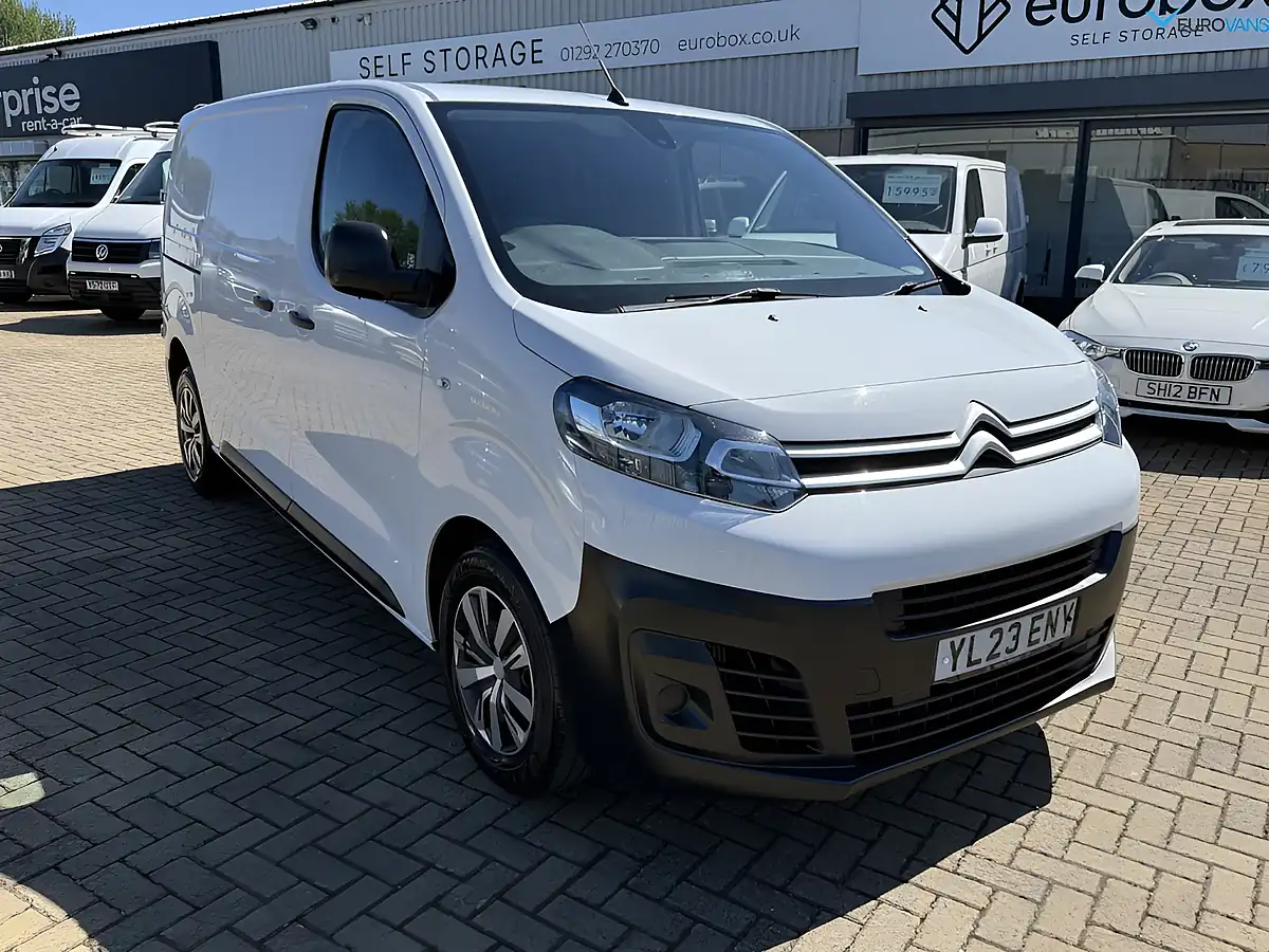 Used 2023 Citroen Dispatch Enterprise Edition M White - Front View