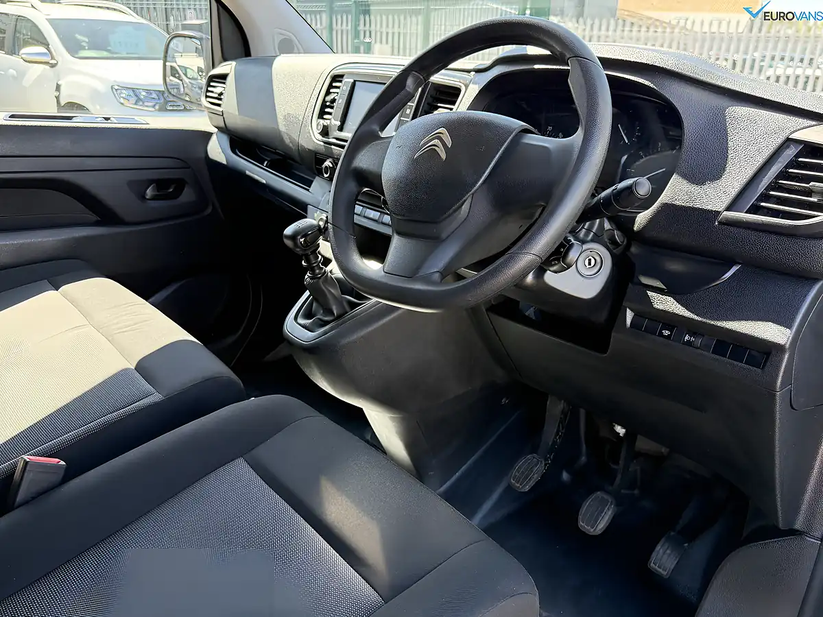 Used 2023 Citroen Dispatch Enterprise Edition M White - Interior and Exterior details 5