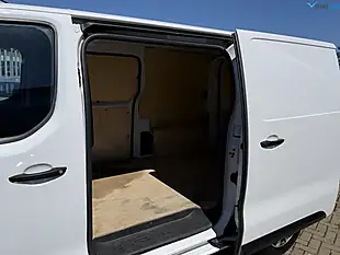 Used 2023 Citroen Dispatch Enterprise Edition M White - Interior and Exterior details 9