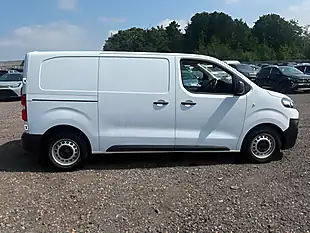 Used 2023 Citroen Dispatch Enterprise Edition M White - Interior and Exterior details 8
