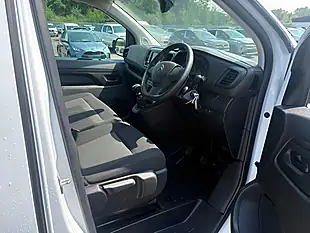 Used 2023 Citroen Dispatch Enterprise Edition M White - Interior and Exterior details 9