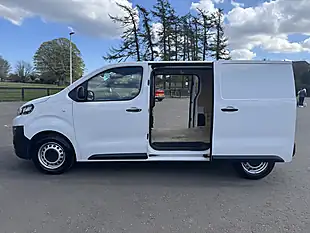 Used 2023 Citroen Dispatch Enterprise Edition M White - Interior and Exterior details 14