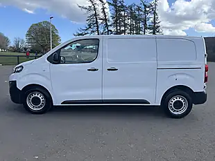 Used 2023 Citroen Dispatch Enterprise Edition M White - Interior and Exterior details 4
