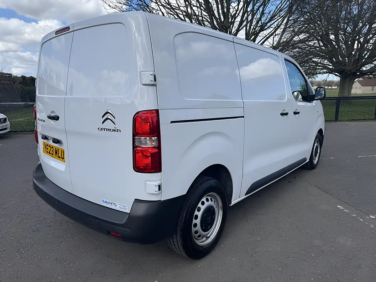 Used 2023 Citroen Dispatch Enterprise Edition M White - Interior and Exterior details 7