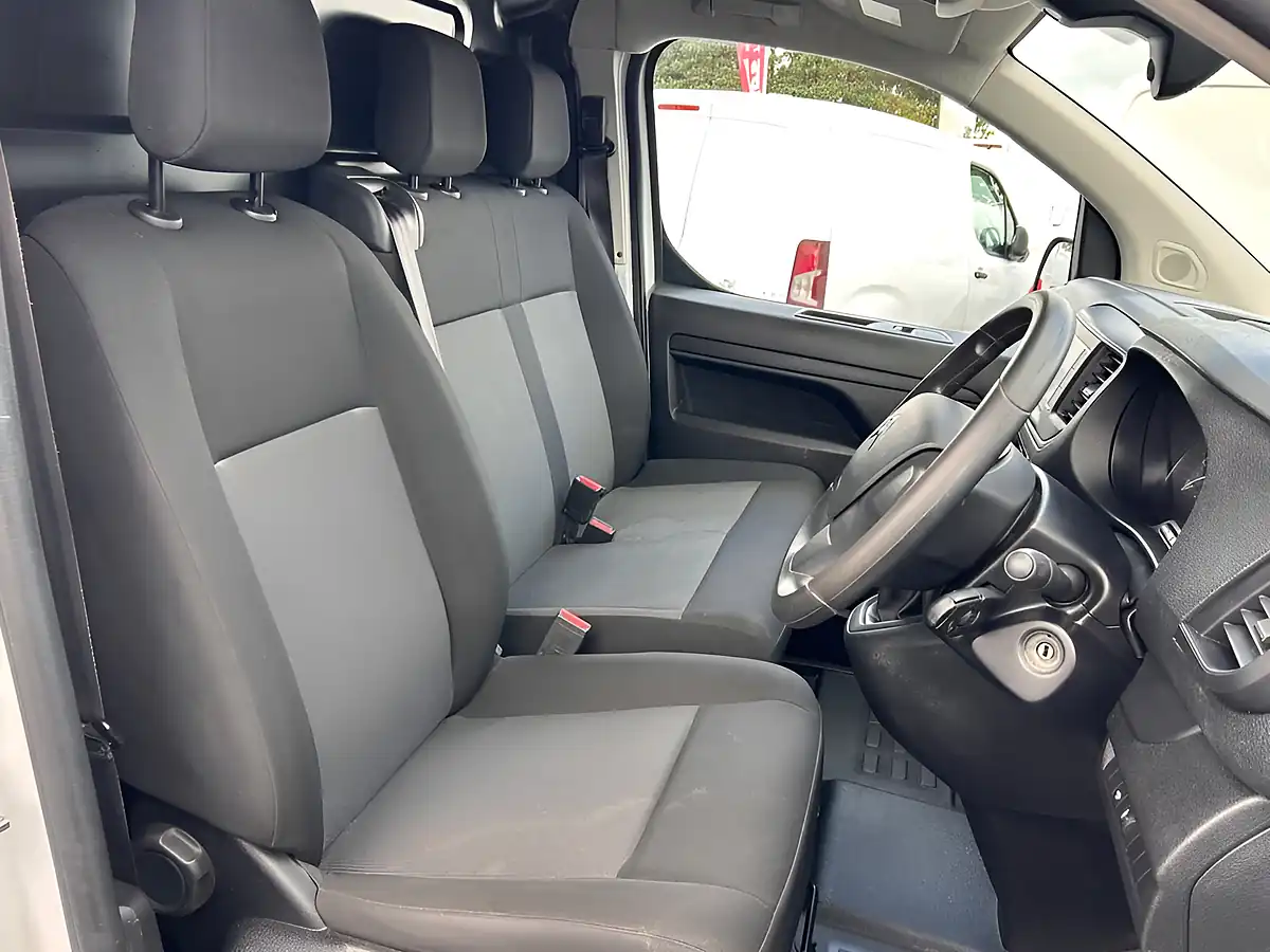 Used 2023 Citroen Dispatch Enterprise Edition Xl White - Interior and Exterior details 14