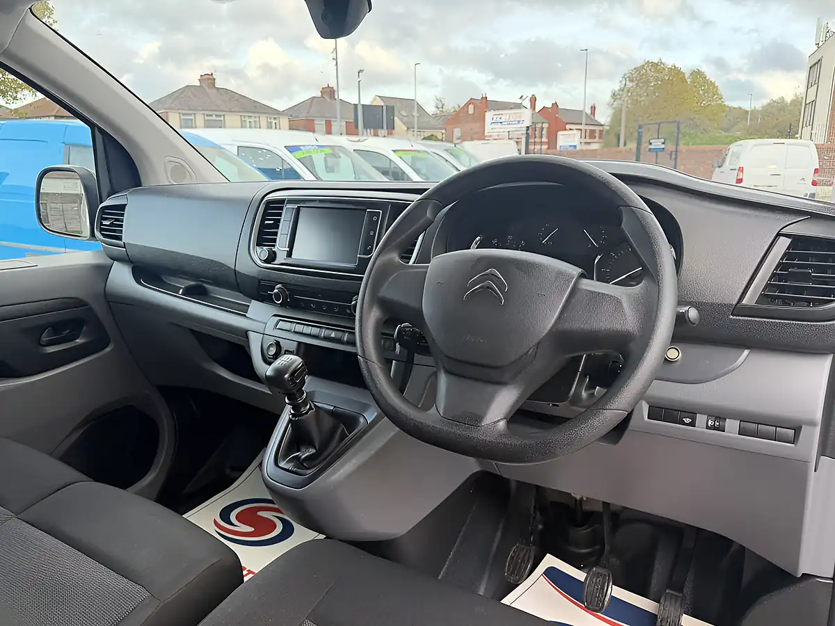 Used 2023 Citroen Dispatch Enterprise Pro White - Interior and Exterior details 3