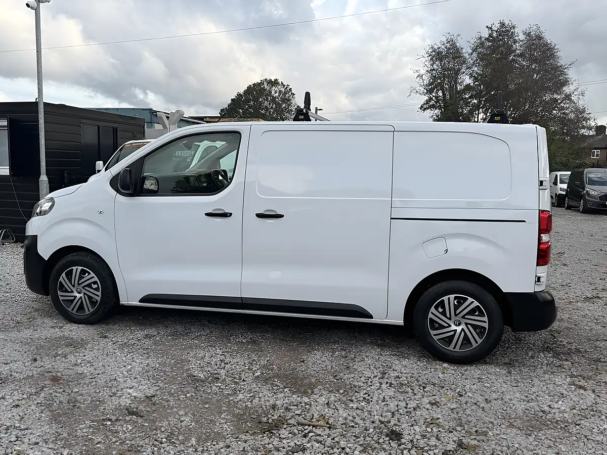 Used 2023 Citroen Dispatch Enterprise Pro White - Interior and Exterior details 7