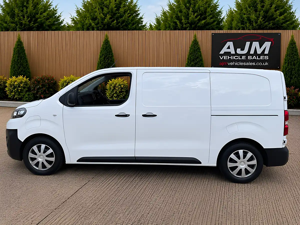 Used 2023 Citroen Dispatch M 1000 Enterprise Edition White - Interior and Exterior details 4