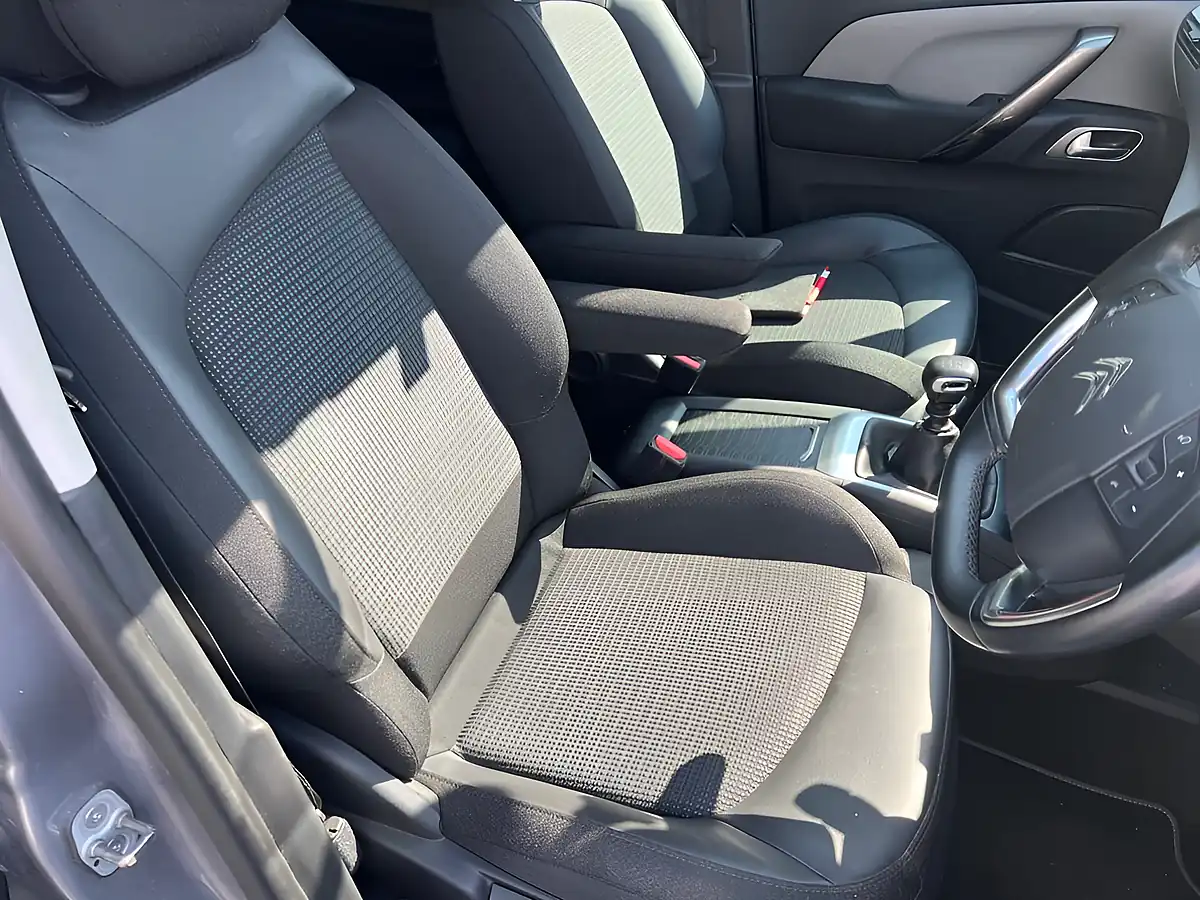 Used 2023 Citroen Grand C4 Spacetourer Sense Grey - Interior and Exterior details 11