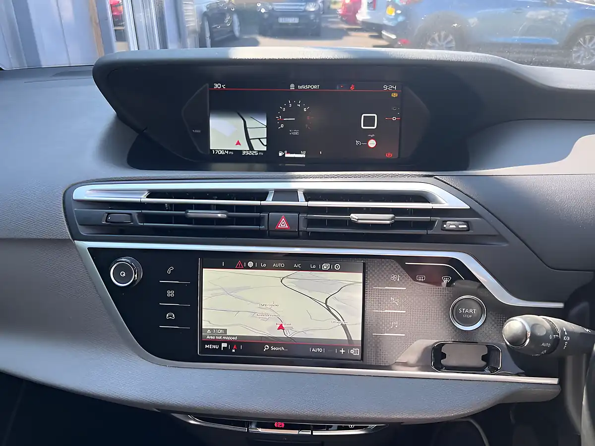 Used 2023 Citroen Grand C4 Spacetourer Sense Grey - Interior and Exterior details 20