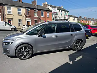 Used 2023 Citroen Grand C4 Spacetourer Sense Grey - Interior and Exterior details 4