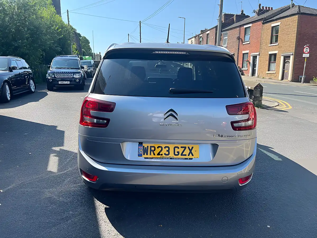 Used 2023 Citroen Grand C4 Spacetourer Sense Grey - Interior and Exterior details 6