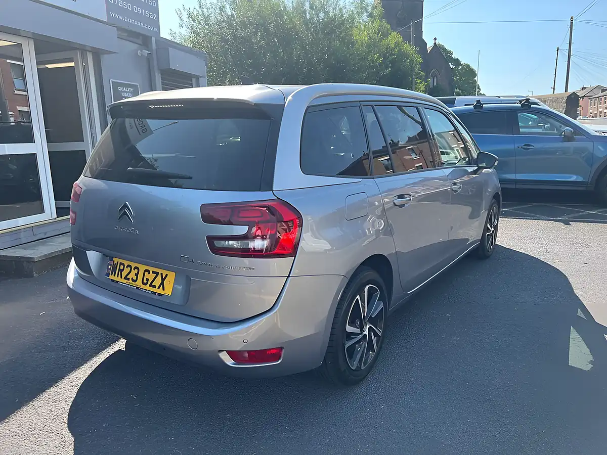 Used 2023 Citroen Grand C4 Spacetourer Sense Grey - Interior and Exterior details 9