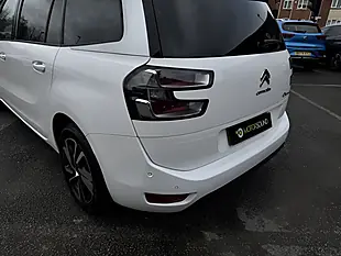 Used 2023 Citroen Grand C4 Spacetourer Shine White - Interior and Exterior details 12