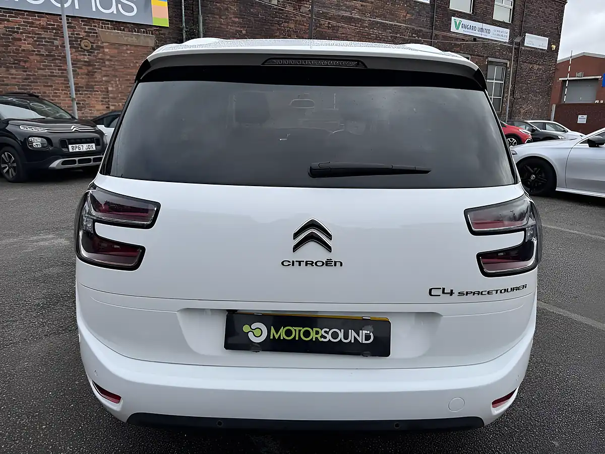 Used 2023 Citroen Grand C4 Spacetourer Shine White - Interior and Exterior details 4