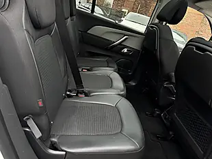 Used 2023 Citroen Grand C4 Spacetourer Shine White - Interior and Exterior details 9