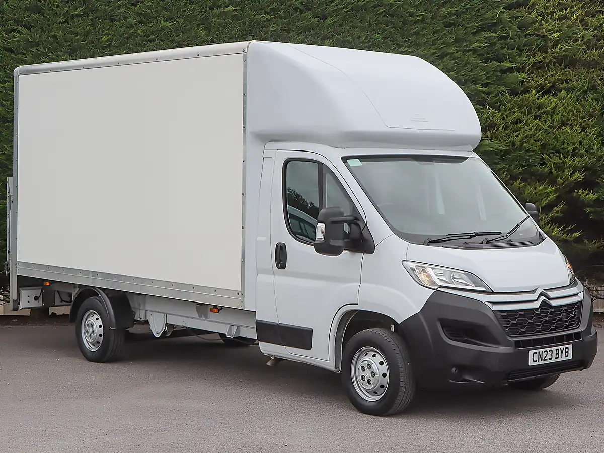 Used 2023 Citroen Relay 35 Enterprise Icy White - Interior and Exterior details 4