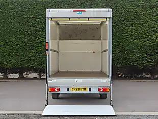 Used 2023 Citroen Relay 35 Enterprise Icy White - Interior and Exterior details 8