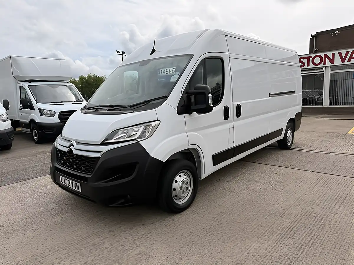 Used 2023 Citroen Relay 35 Enterprise L3 H2 White - Interior and Exterior details 12