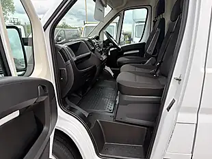 Used 2023 Citroen Relay 35 Enterprise L3 H2 White - Interior and Exterior details 15