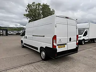 Used 2023 Citroen Relay 35 Enterprise L3 H2 White - Interior and Exterior details 7