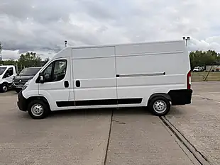 Used 2023 Citroen Relay 35 Enterprise L3 H2 White - Interior and Exterior details 8