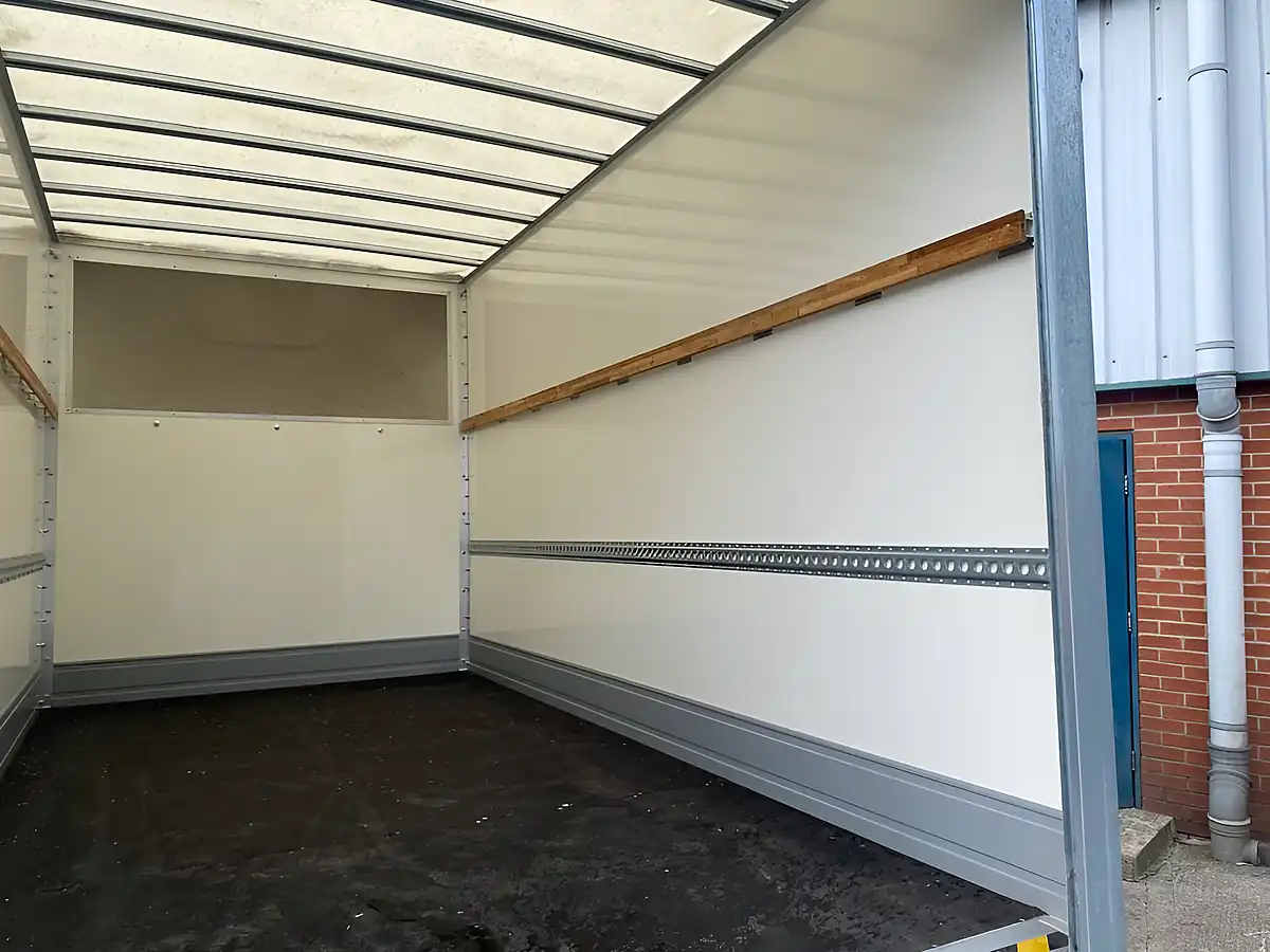 Used 2023 Citroen Relay 35 X White - Interior and Exterior details 18