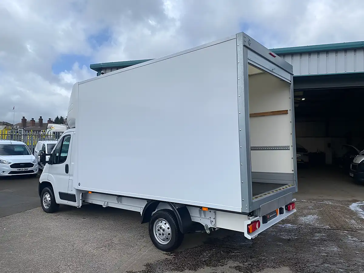 Used 2023 Citroen Relay 35 X White - Interior and Exterior details 20