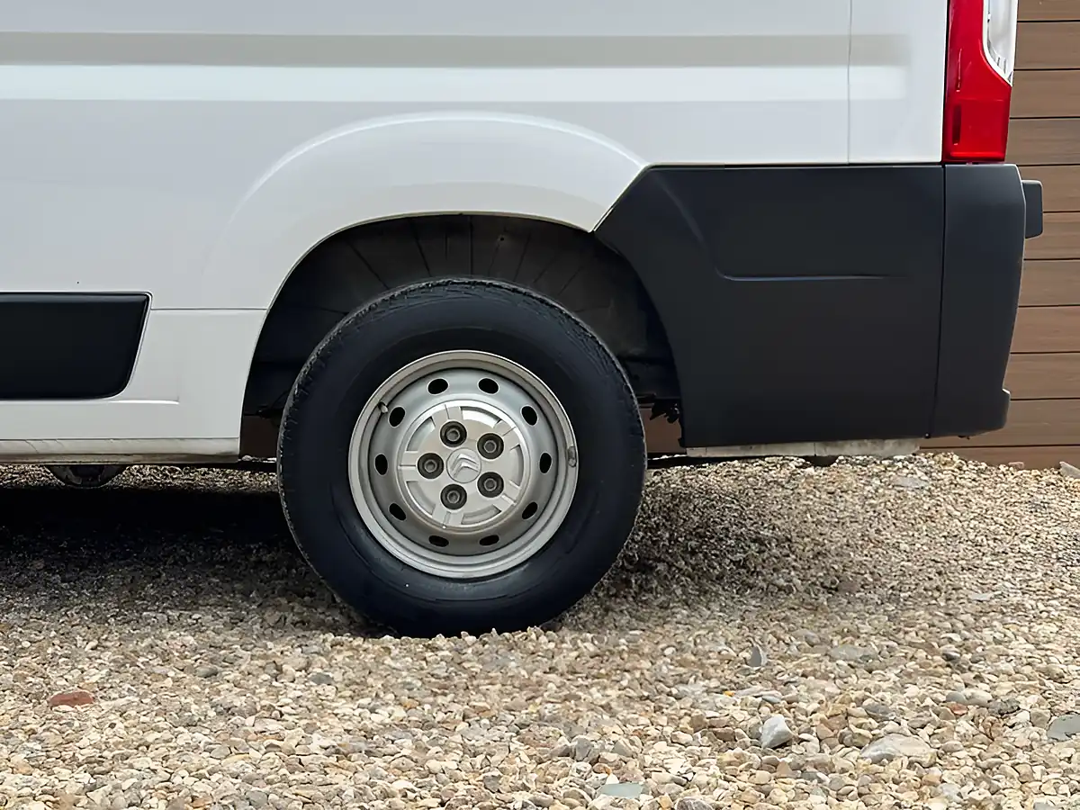 Used 2023 Citroen Relay 35L3H2 Enterprise Edition Icy White Solid - Interior and Exterior details 15