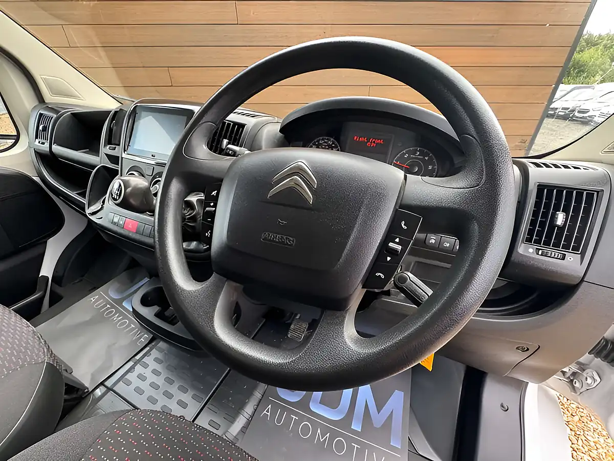 Used 2023 Citroen Relay Enterprise Edition Blue Icy White Solid - Interior and Exterior details 17