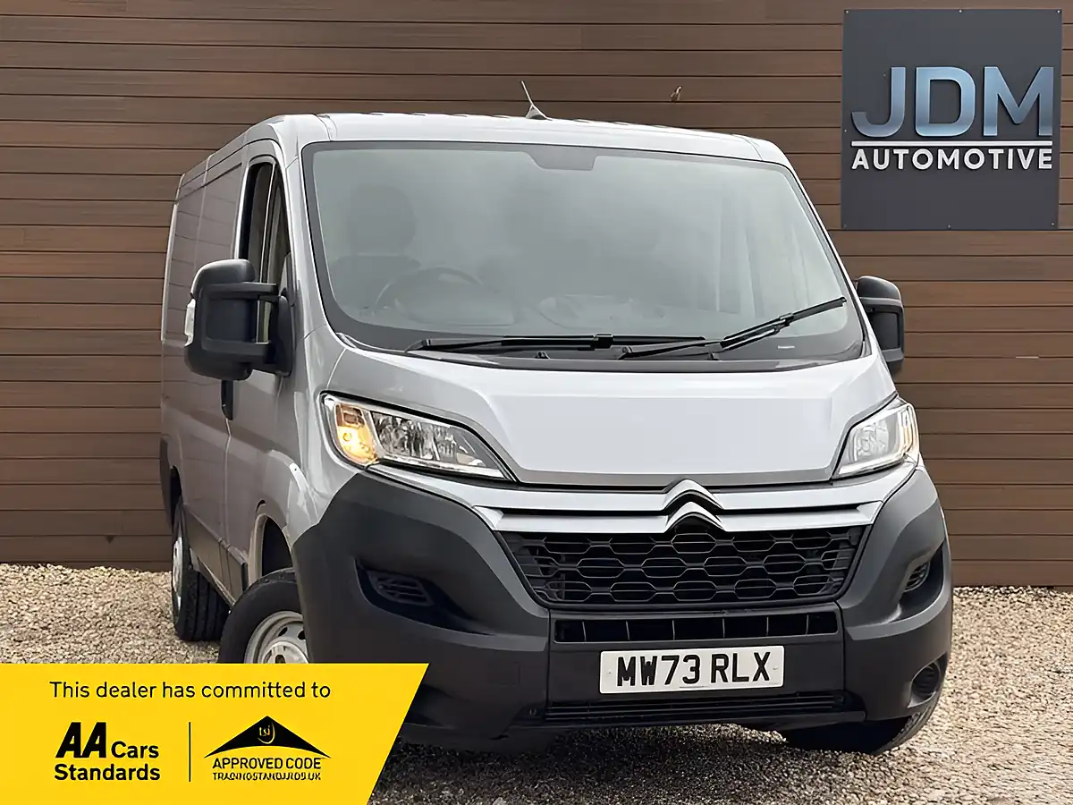 Used 2023 Citroen Relay Enterprise Edition Grey - Front View