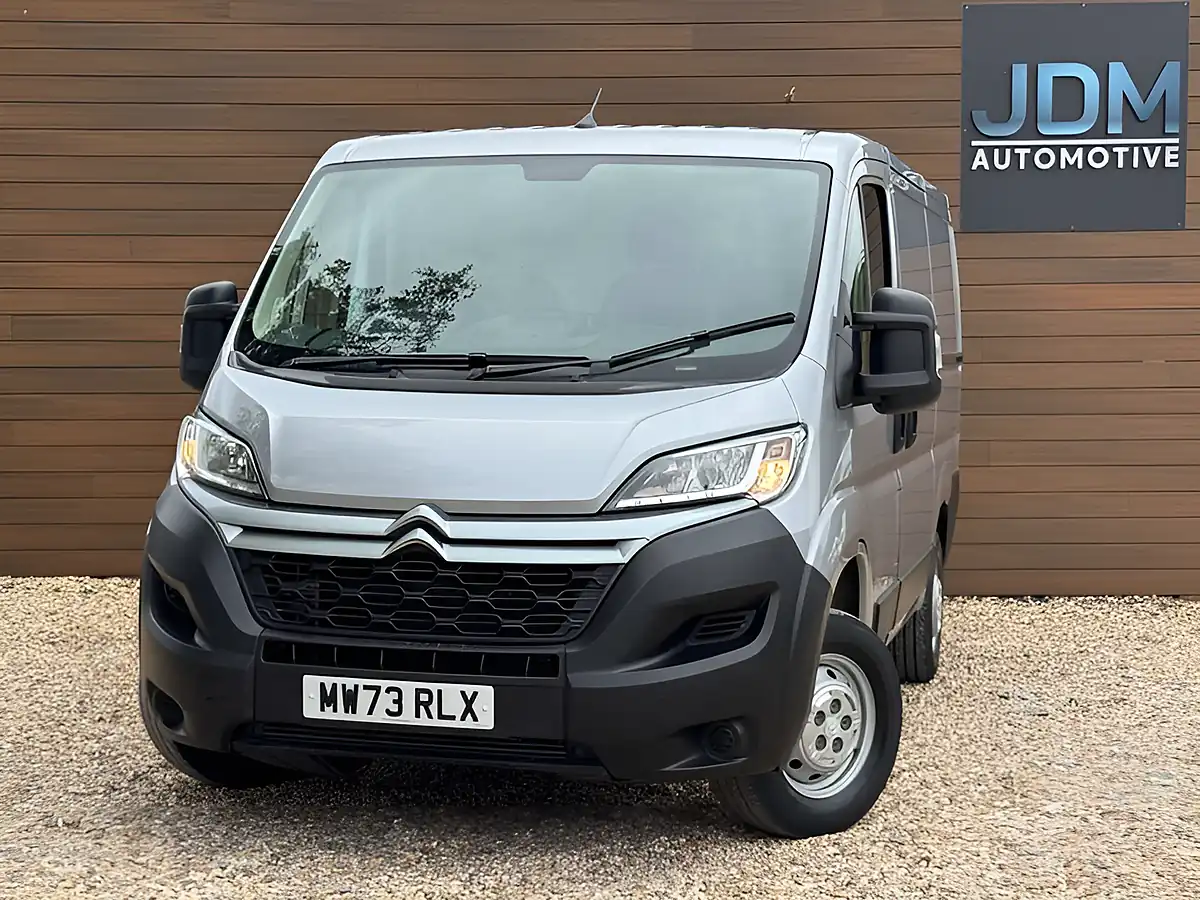Used 2023 Citroen Relay Enterprise Edition Grey - Interior and Exterior details 11