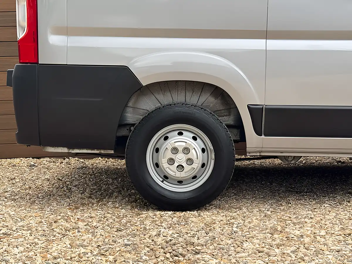 Used 2023 Citroen Relay Enterprise Edition Grey - Interior and Exterior details 16