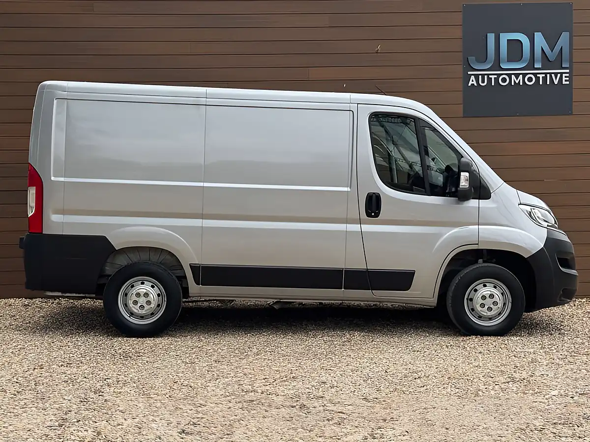 Used 2023 Citroen Relay Enterprise Edition Grey - Interior and Exterior details 2