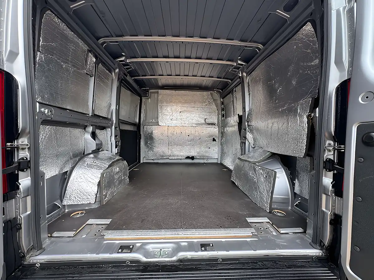 Used 2023 Citroen Relay Enterprise Edition Grey - Interior and Exterior details 6