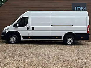 Used 2023 Citroen Relay Enterprise Edition Icy White - Interior and Exterior details 7